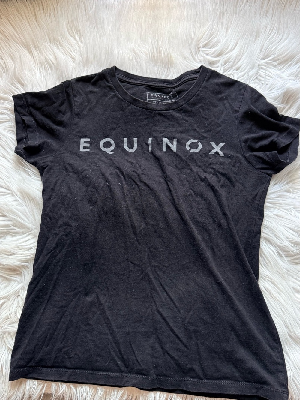 Equinox Women’s Black Logo Crew Neck T-Shirt Short Sleeve Activewear Size Small